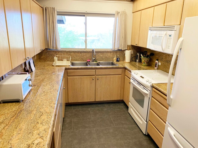 Building Photo - 540 E Monaco Pl