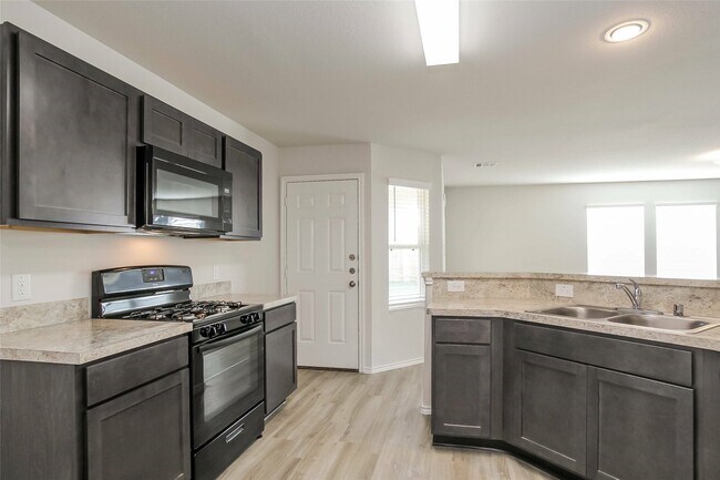 Building Photo - 22302 Porter Mountain Trl