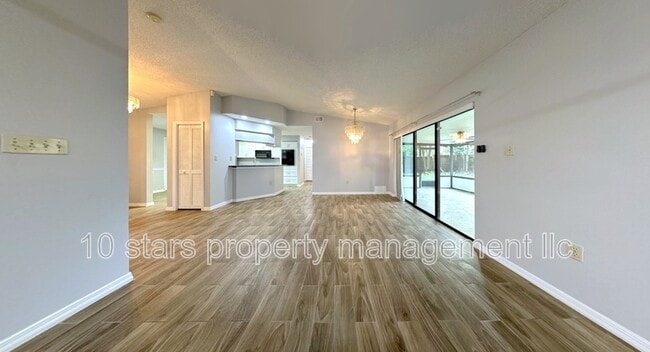 Building Photo - 601 Stone Dr