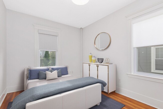 Building Photo - 28-30-30 Burgoyne St