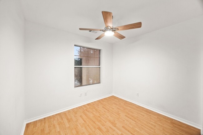 Building Photo - 19627 Lighthouse Scene Ln