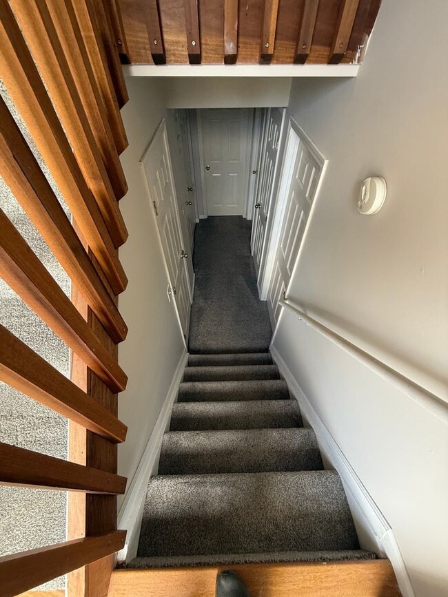 Building Photo - 2-bedroom, 2-bath townhouse in Nicholasville, KY