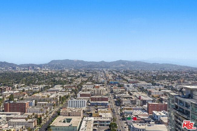 Building Photo - 3810 Wilshire Blvd