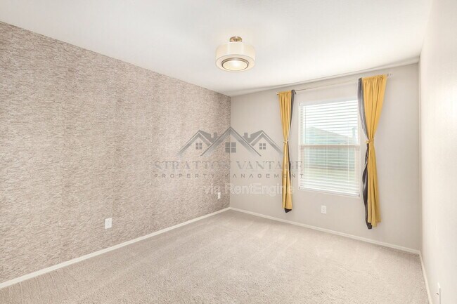 Building Photo - 55 E Constitution Dr