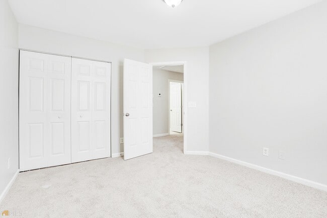 Building Photo - 6260 Whitetail Ct NW