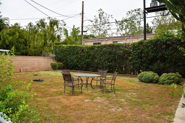 Building Photo - Steps to Chapman College