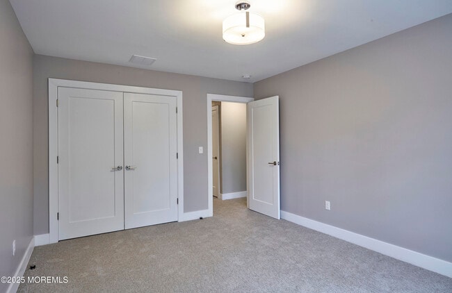 Building Photo - 52 Colfax St