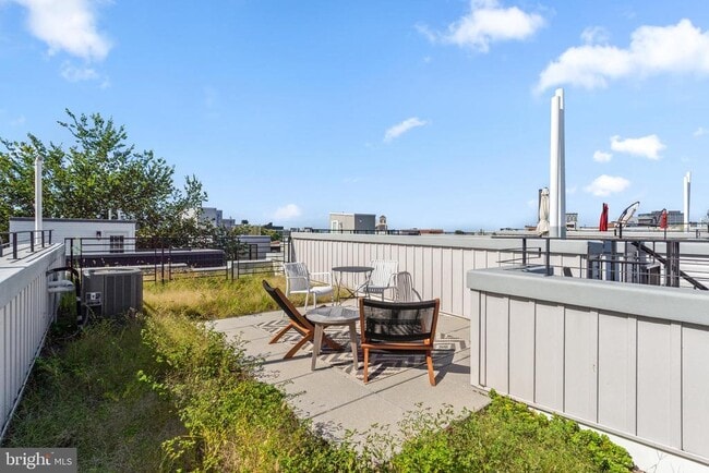 Building Photo - 815 Perkiomen St