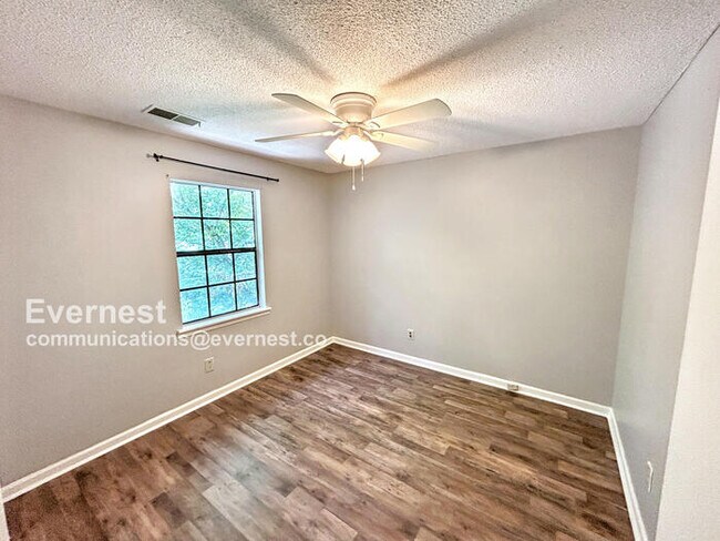 Building Photo - 1384 Belmont Ln