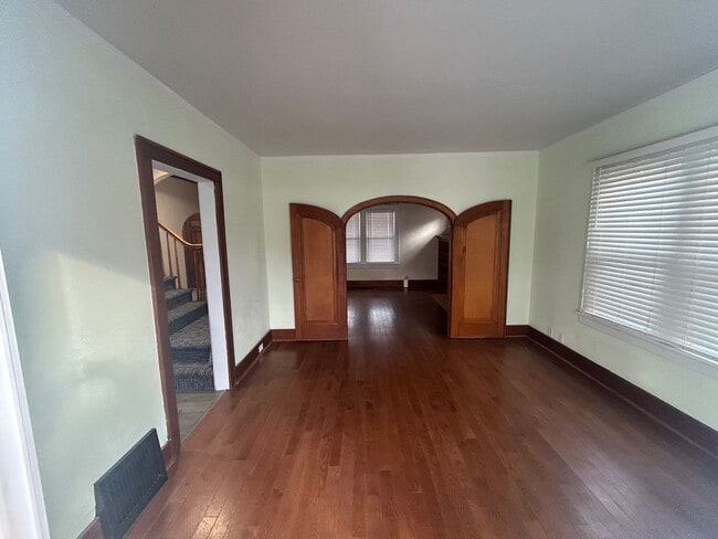 Primary Photo - Charming 4BR House in Steubenville