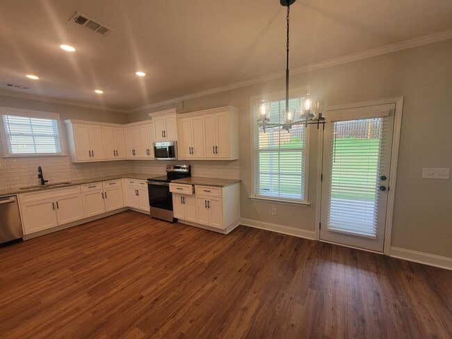 Building Photo - Baldwin Place - Columbia County