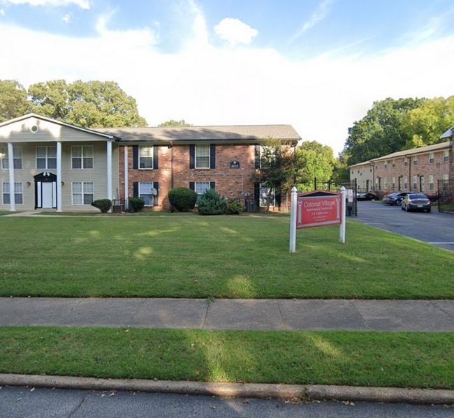 Building Photo - Colonial Village Apartments