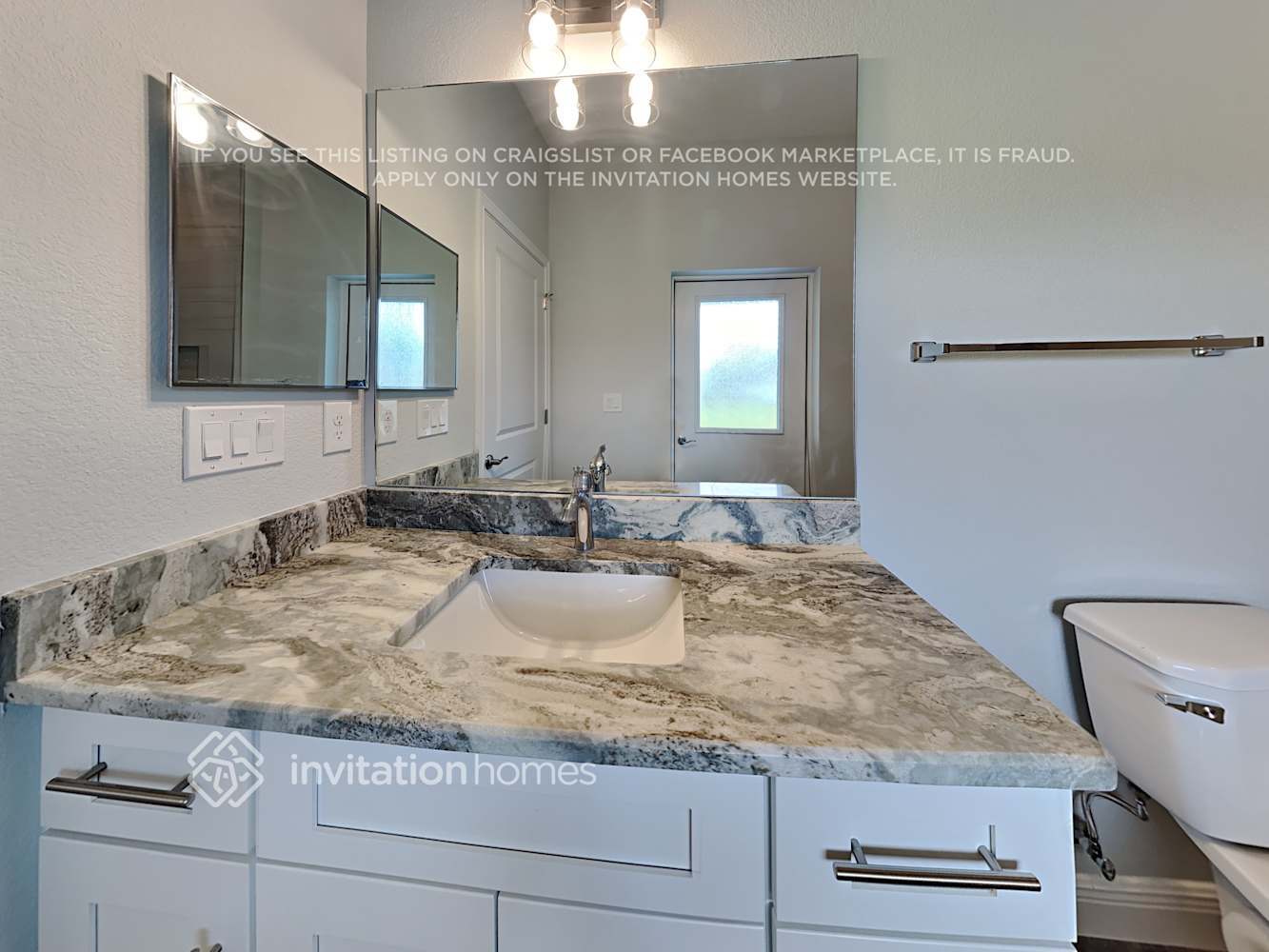 Building Photo - 373 Rosemary St