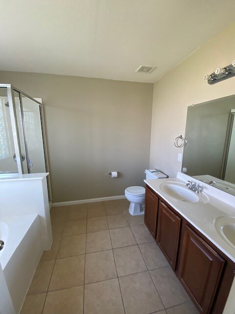 Building Photo - 607 Constellation Dr