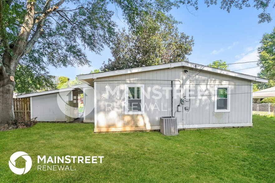 Building Photo - 4864 Peace St