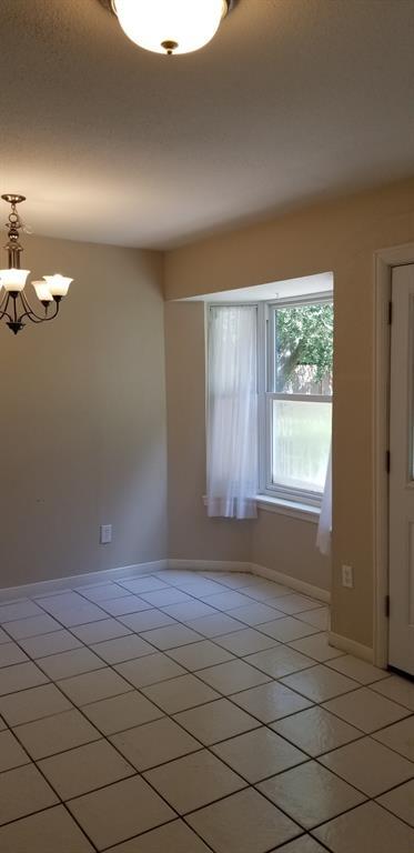 Building Photo - 24506 Cottonwood Cove Ln