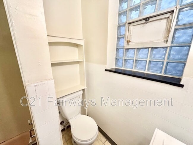 Building Photo - 703 Brookline Blvd