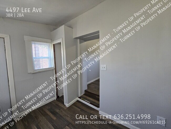 Building Photo - 4497 E Lee Ave