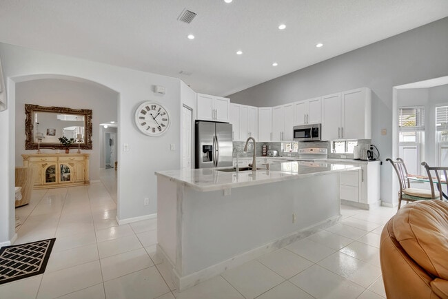 Building Photo - 6506 La Gorce Ln