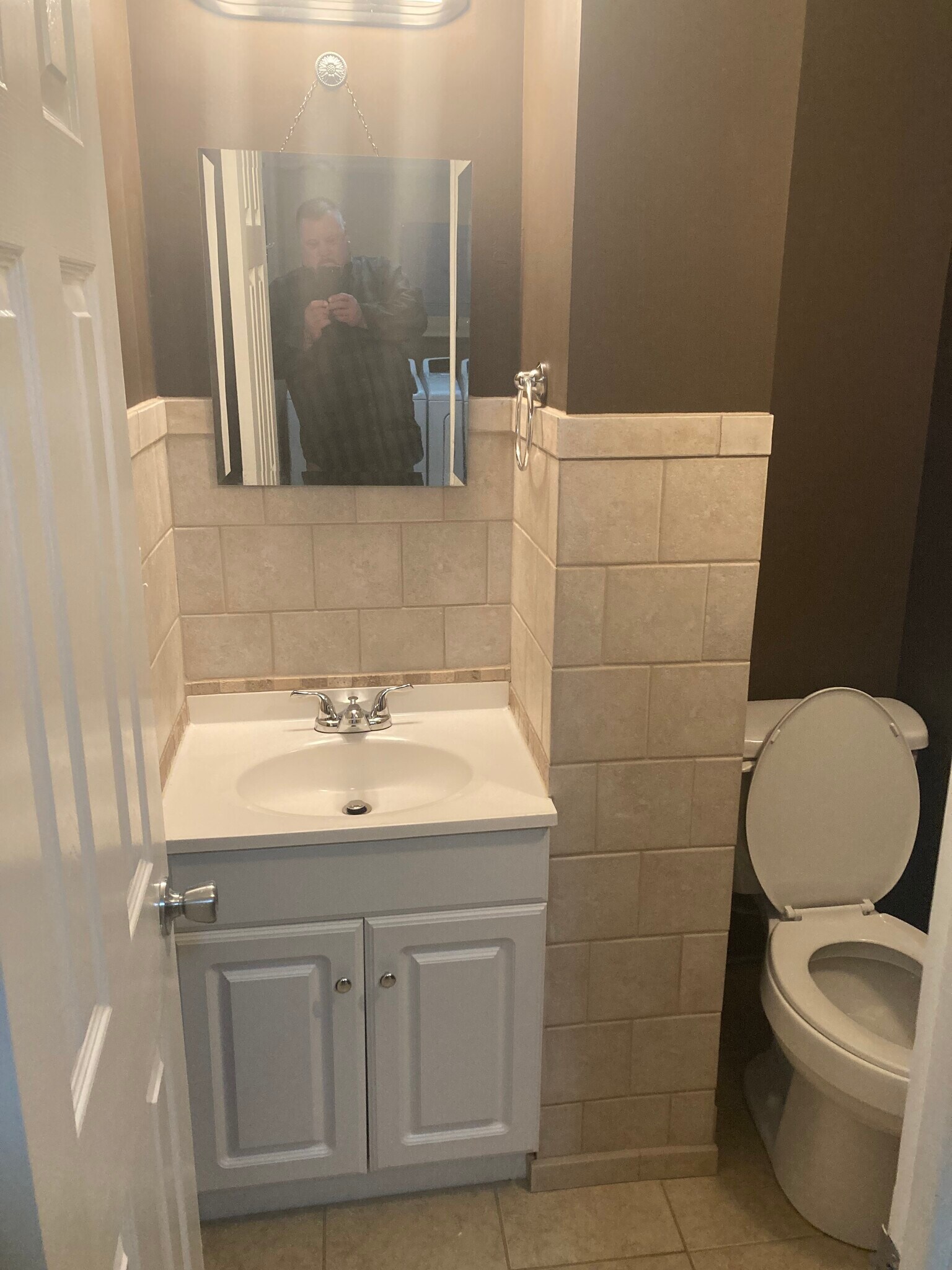 Building Photo - 130 S Perona Ct