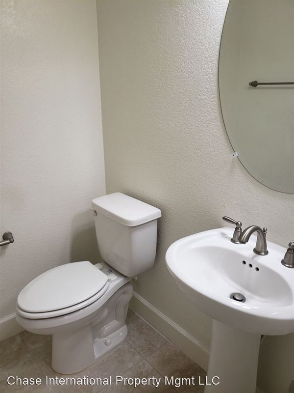 Building Photo - 10620 Brittany Park Dr