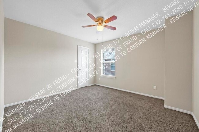 Building Photo - 5827 Tinsley Dr