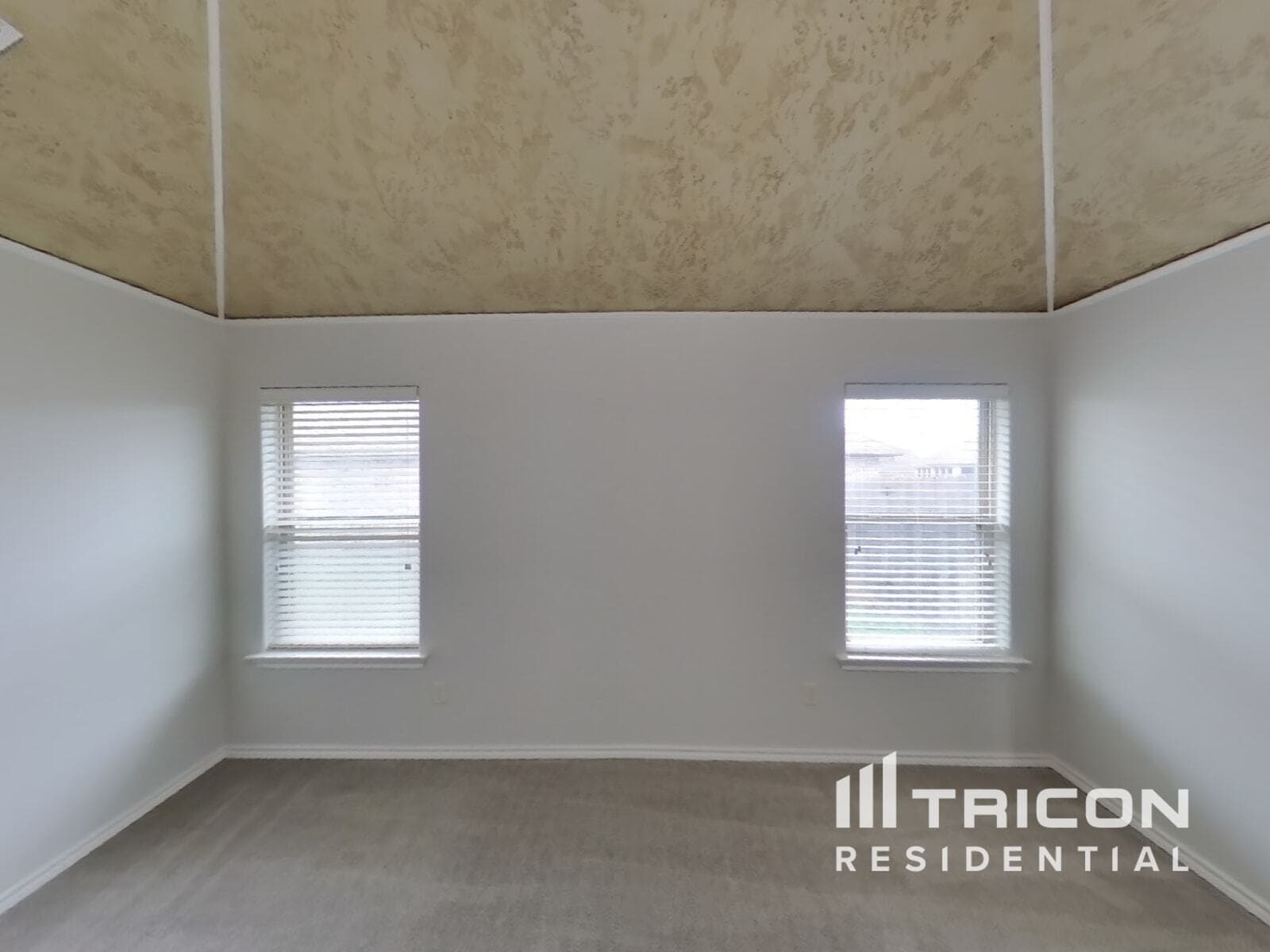 Building Photo - 3107 White Horse Ct