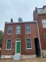 Building Photo - 2117 Menard St