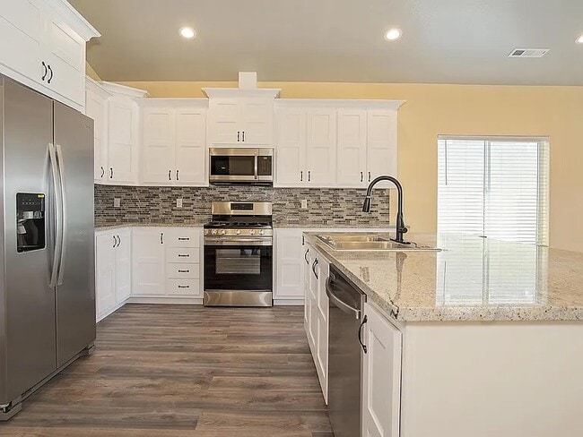 Building Photo - 656 Nobility Dr