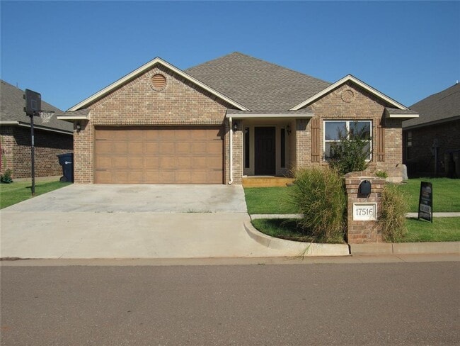 Primary Photo - 17516 Black Hawk Dr