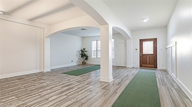 Building Photo - 22406 Miramar Crest Dr