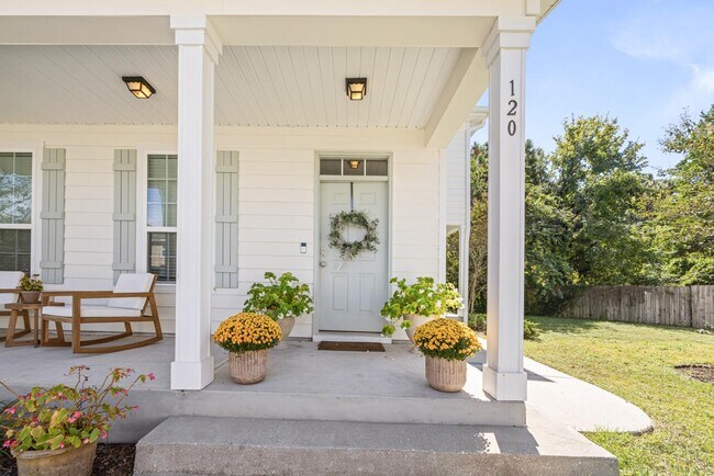 Building Photo - 120 Mosaic Oaks Cir