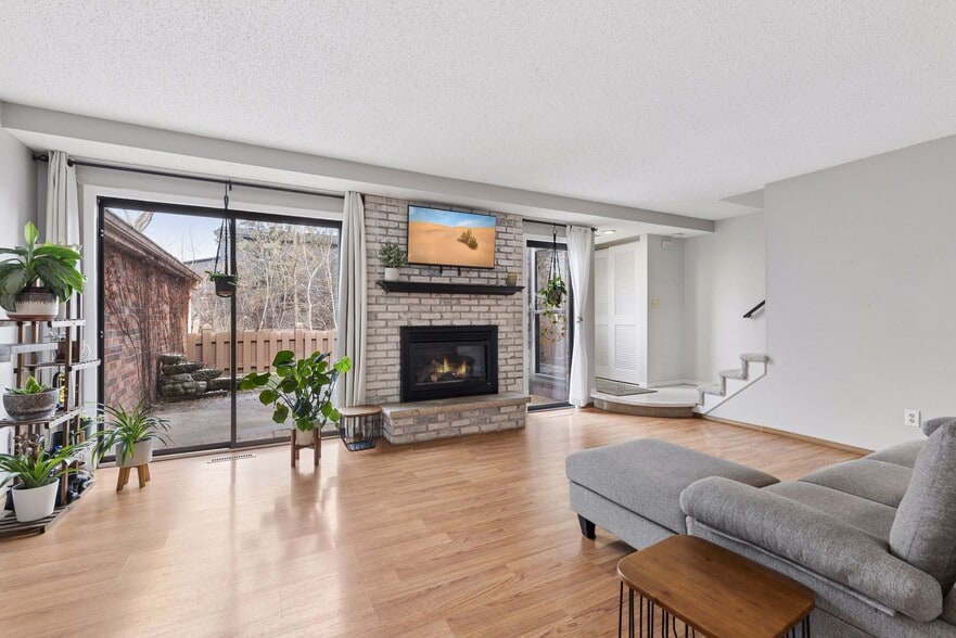 Building Photo - 3620 Independence Ave S