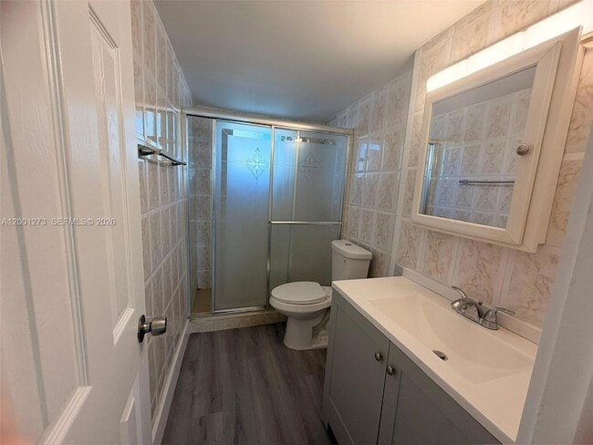 Building Photo - 20111 NE 27th Ct