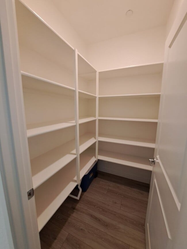 Building Photo - Gorgeous Smart Home is Clean & Loaded!  - ...