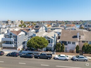 Building Photo - Winter Rental 9-Month Furnished Unit with ...