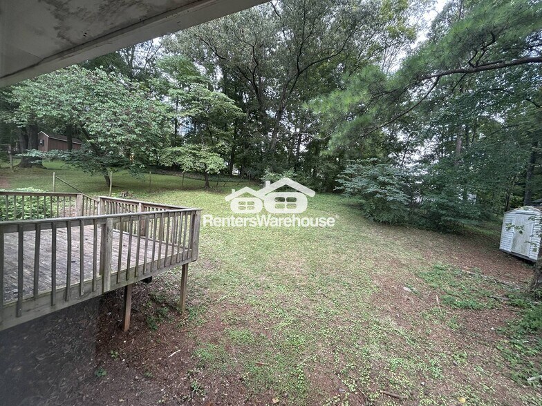 Building Photo - 2321 Stonewood Dr