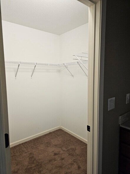 Building Photo - 228 Vanover Ln