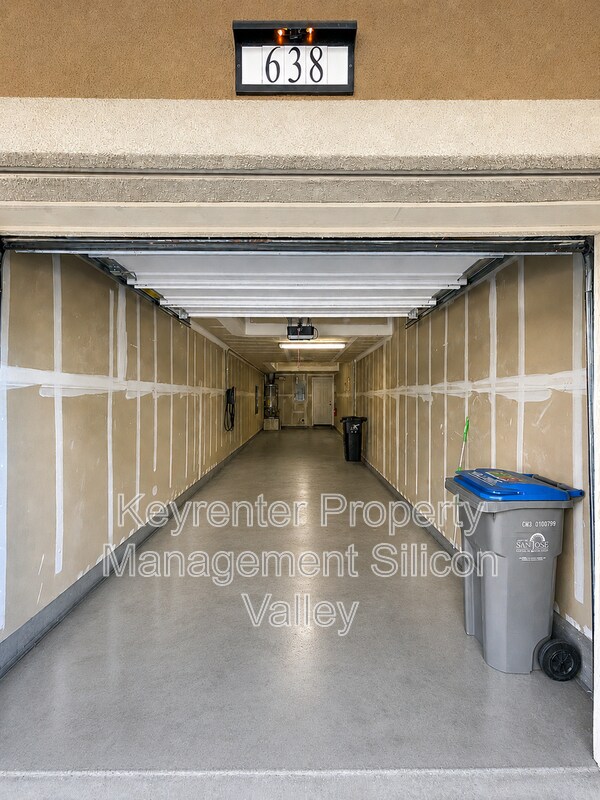 Building Photo - 638 Cedarville Ln