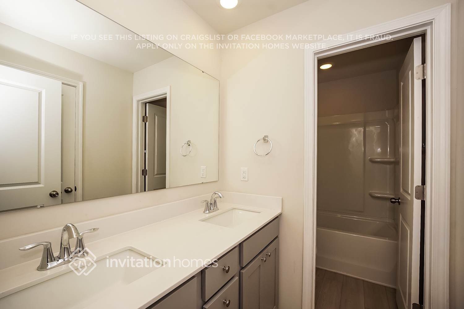 Building Photo - 364 Hollingswood Dr