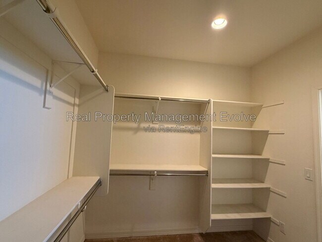 Building Photo - 5731 W Encinas Ln