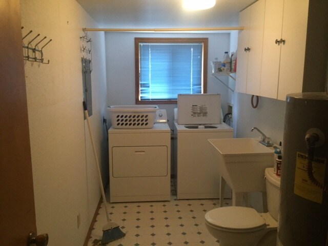 Building Photo - 812 E Saguaro St