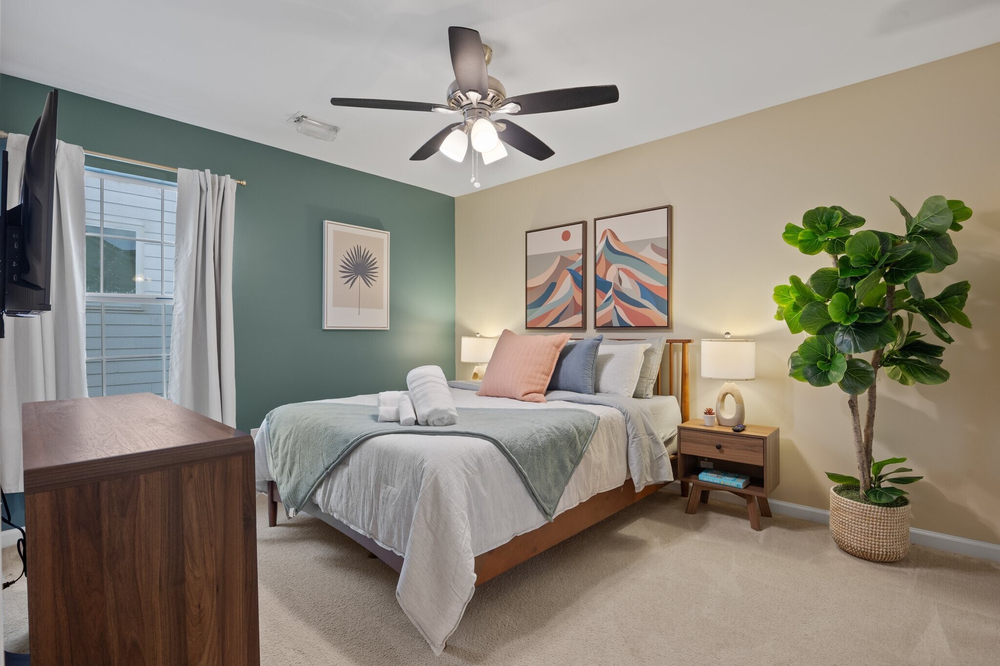 Building Photo - 13581 Weycroft Cir