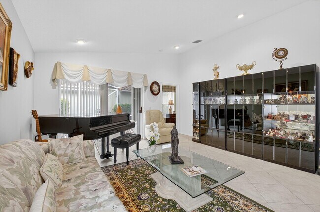Building Photo - 7470 Chorale Rd