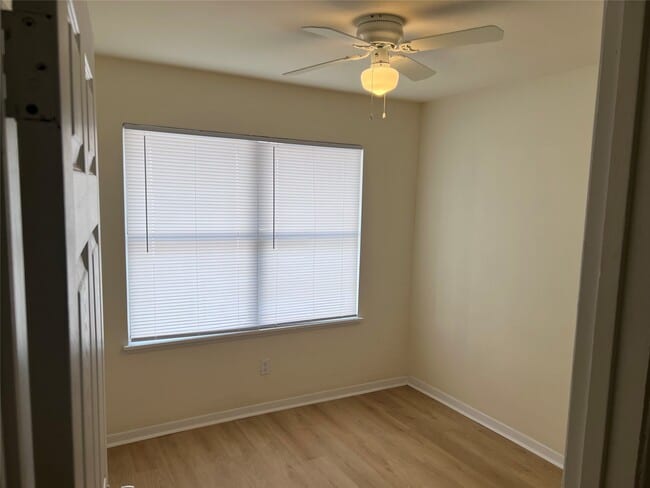 Building Photo - 4222 Botany Ln