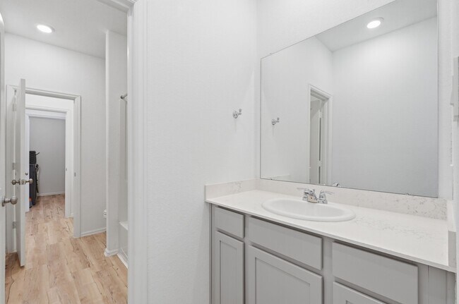 Building Photo - 2822 Paradise Rdg Wy