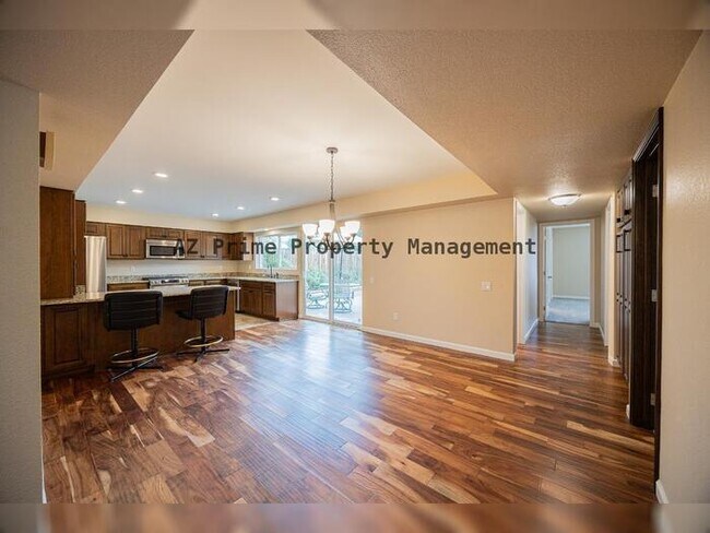 Building Photo - 1610 E Windjammer Way