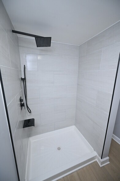 Building Photo - 3405 Ludgate Rd