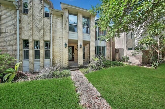 Building Photo - 652 N Eldridge Pkwy