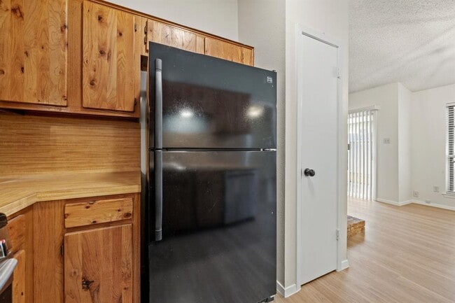 Building Photo - 11604 Norwegian Wood Dr